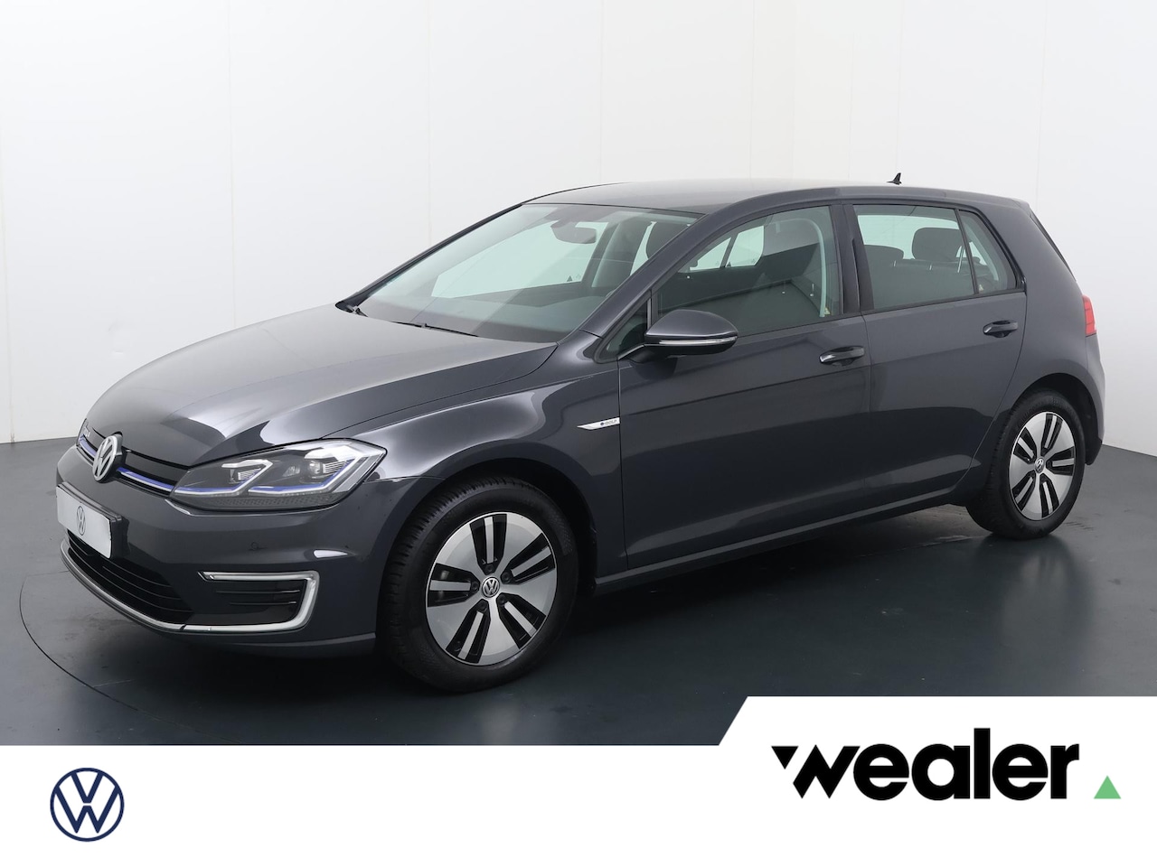 Volkswagen e-Golf - E-DITION | 136 PK | SoH 90% | Warmtepomp | Adaptive cruise control | Verwarmde voorruit | - AutoWereld.nl