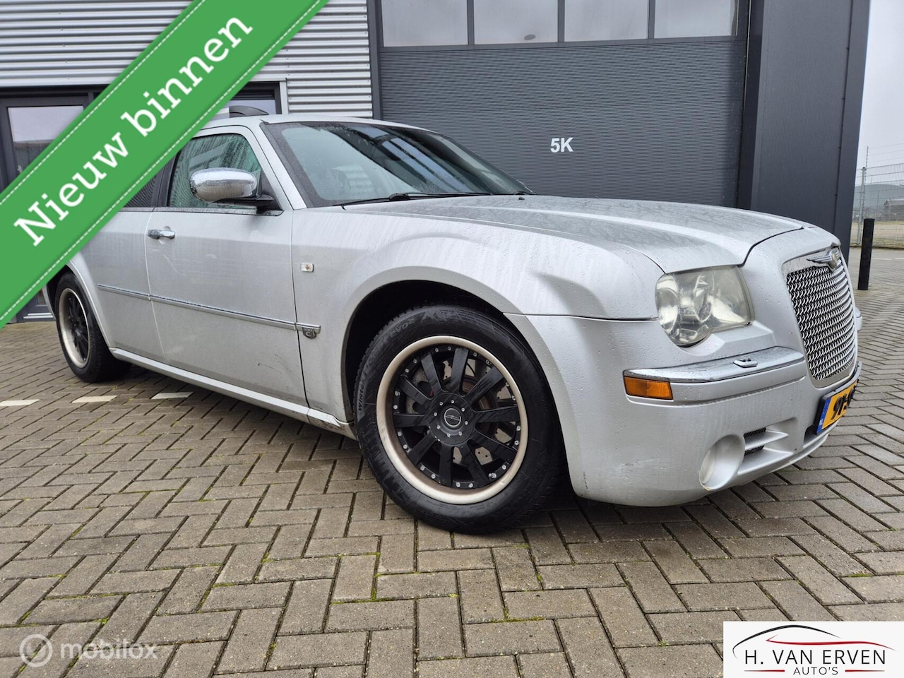 Chrysler 300C - 3.0 V6 CRD XENON LEDER PDC 18" - AutoWereld.nl