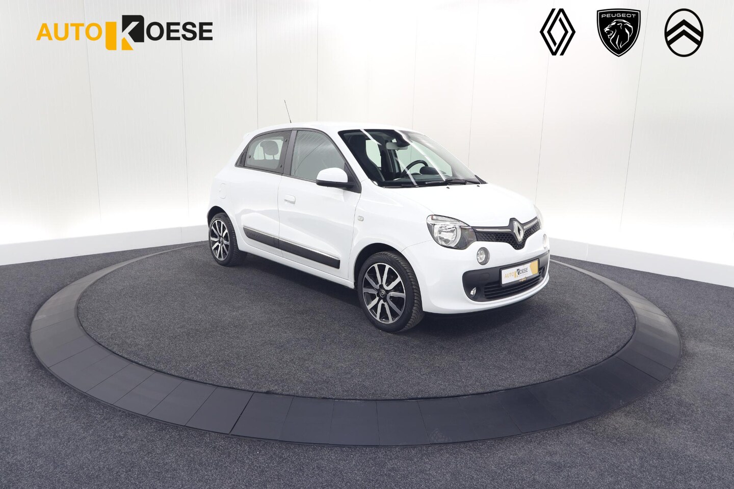 Renault Twingo - 1.0 SCe Intens | Camera | Navigatie | Climate Control | Parkeersensoren - AutoWereld.nl