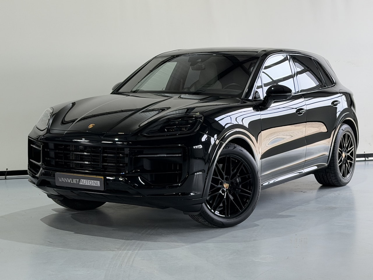 Porsche Cayenne - 3.0 E-Hybrid NWE MODEL SPORTDESIGN PANO BOSE - AutoWereld.nl