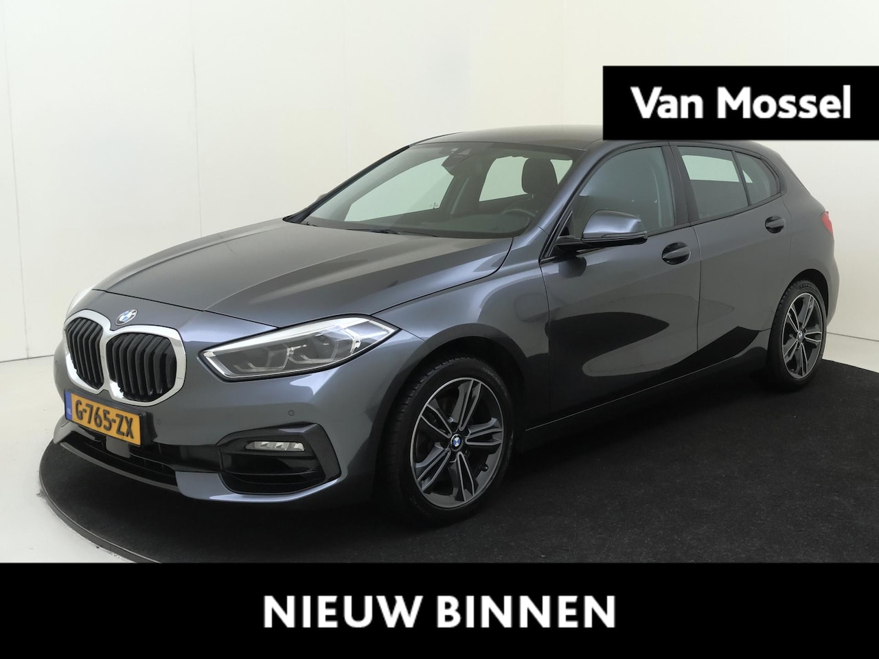 BMW 1-serie - 118i Executive Edition | Navigatie / LM Velgen / Trekhaak - AutoWereld.nl