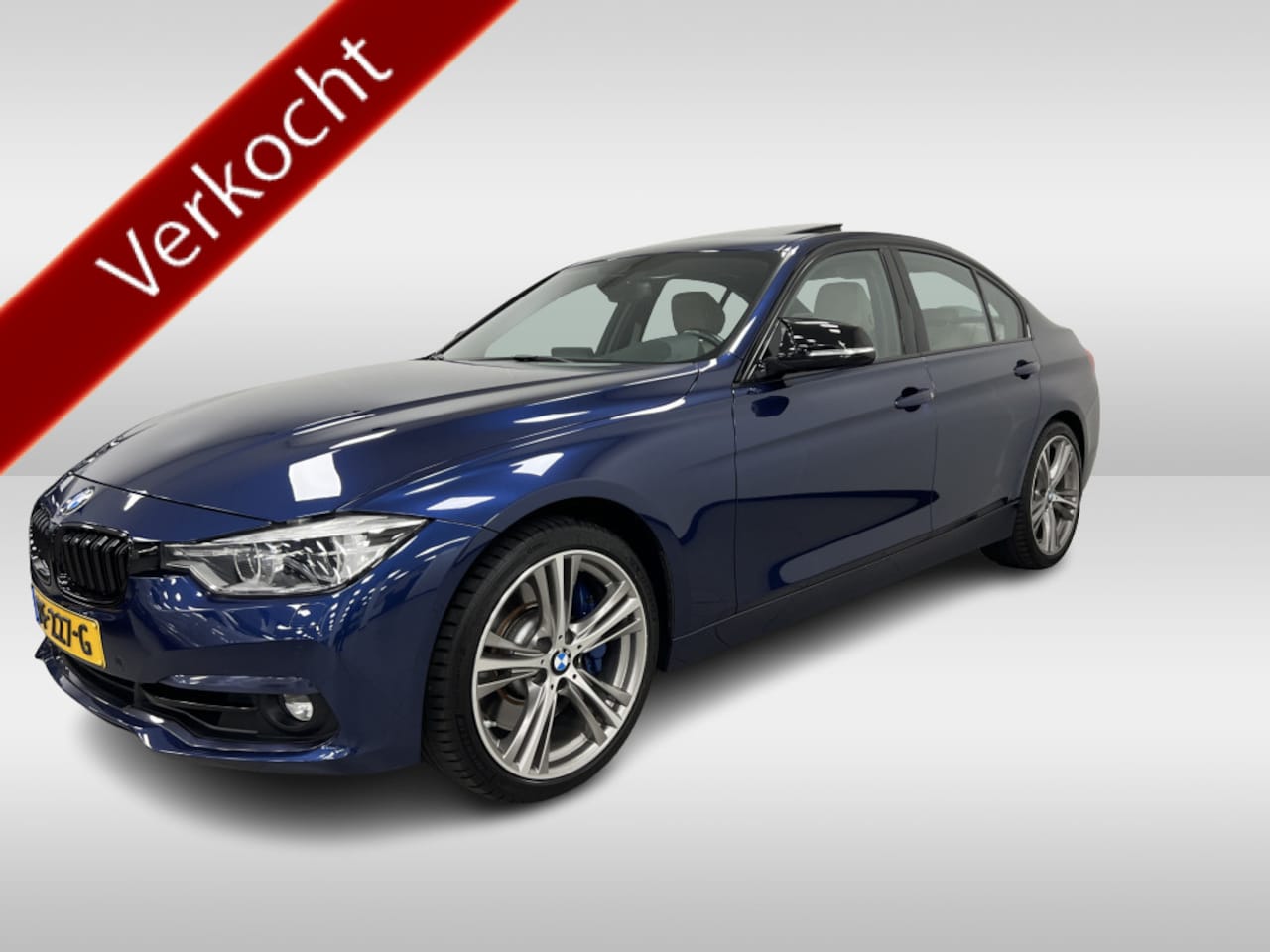 BMW 3-serie - 340i M SPORT HIGH EXE / HEAD-UP / LEDER / NAVI / HARMAN KARDON / - AutoWereld.nl