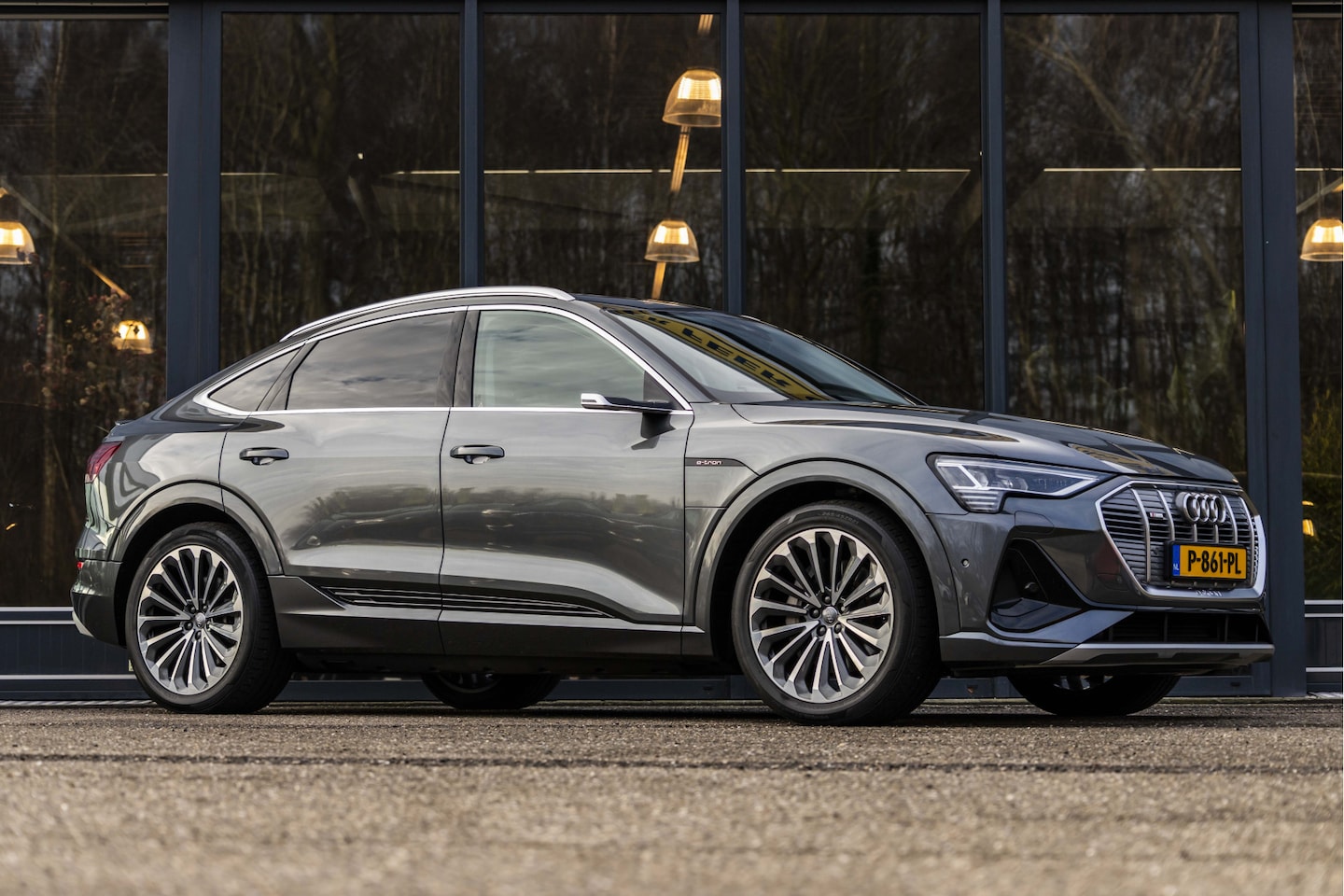 Audi e-tron Sportback - 55 quattro Business edition 95 kWh - AutoWereld.nl