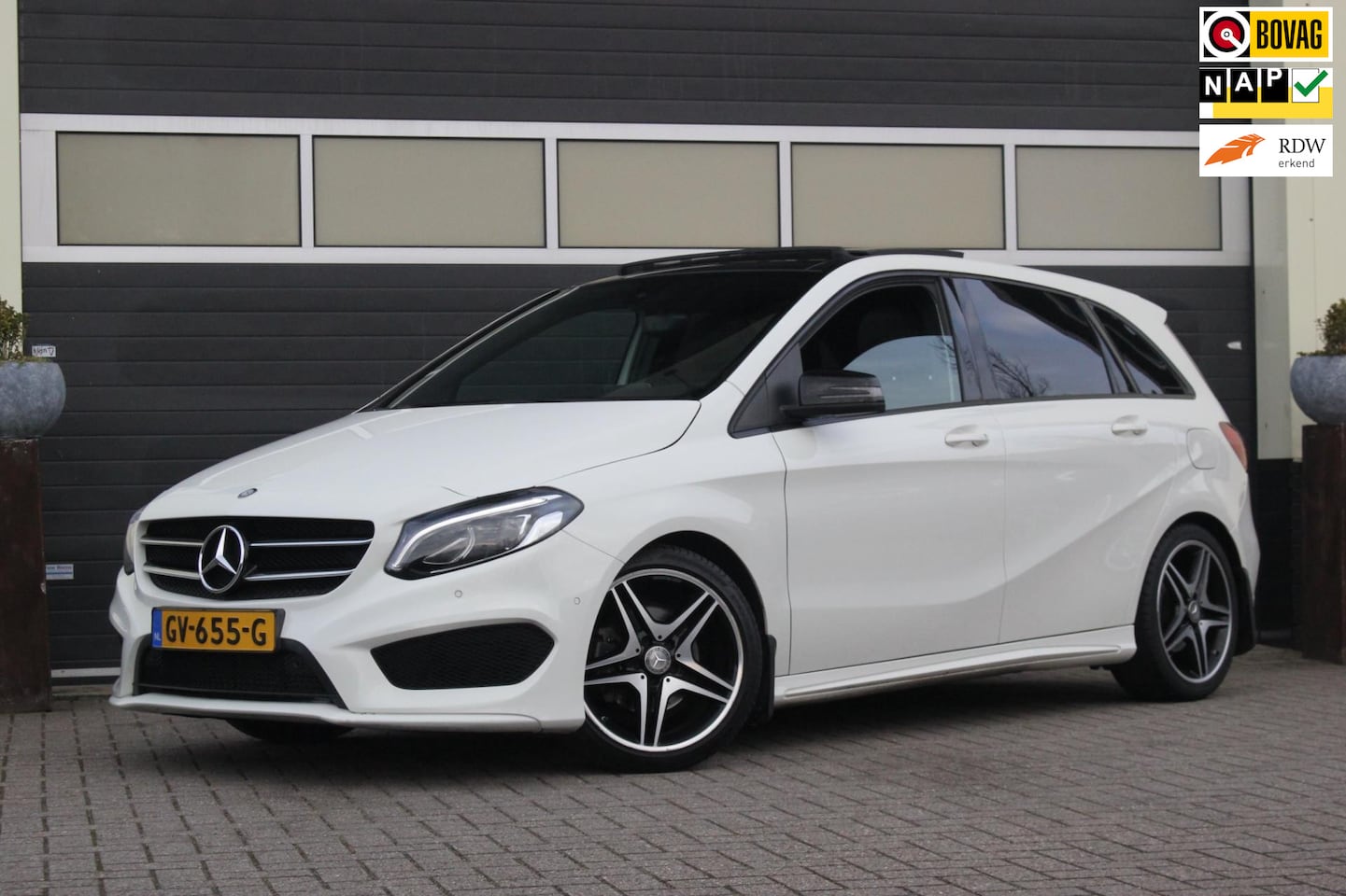 Mercedes-Benz B-klasse - 180 Ambition AMG Dak Trekhaak - AutoWereld.nl