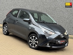 Toyota Aygo - 1.0 VVT-i Team Led LM 15 Inch DAB Radio Camera