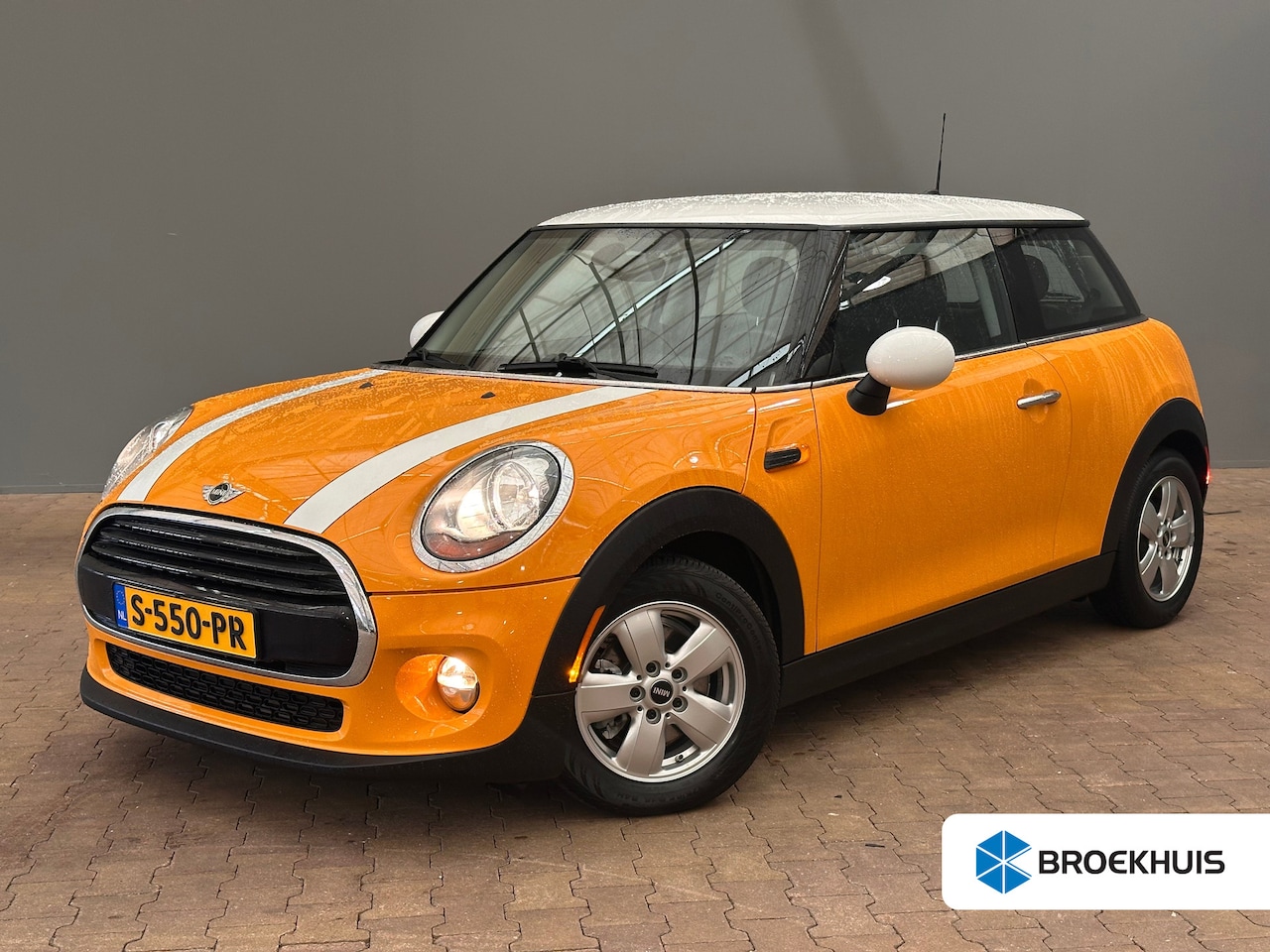 MINI Cooper - Mini 1.5 Chili Stoelverwarming | Airco | Cruise Control | Bluetooth | Unieke Kleur | Centr - AutoWereld.nl