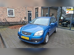 Kia Rio - 1.4 L