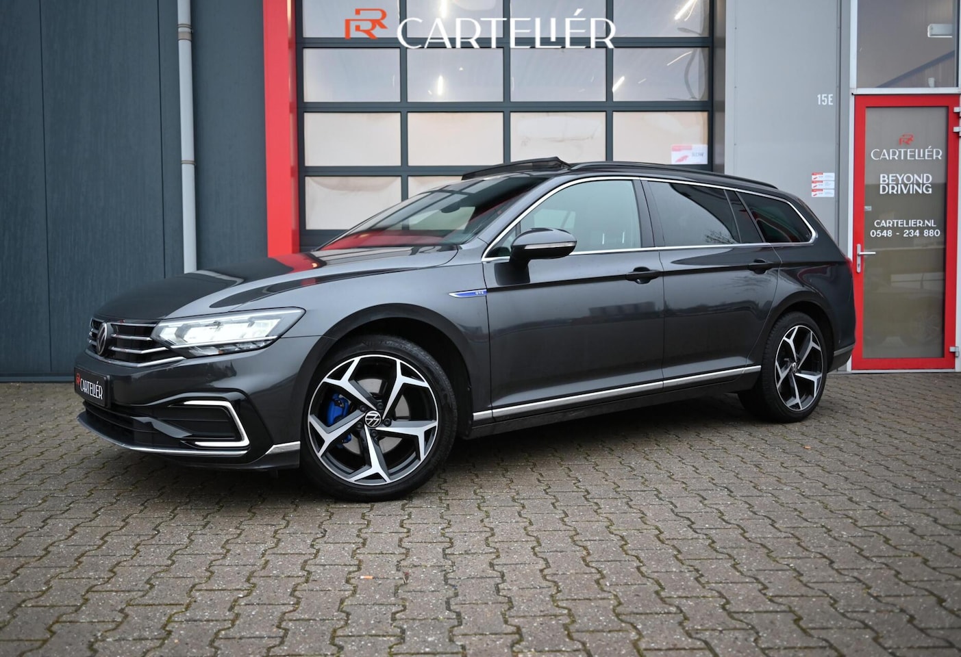 Volkswagen Passat Variant - 1.4 TSI PHEV GTE Business 218PK | Pano | Led | Carplay | Trekhaak | ACC | Stoel & Stuurwie - AutoWereld.nl