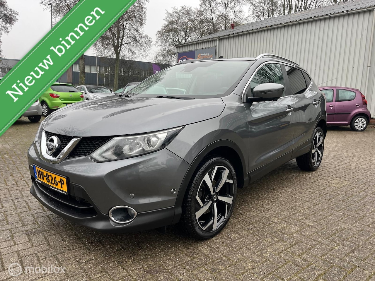 Nissan Qashqai - 1.2 Tekna 17" 1.2 Tekna 17" - AutoWereld.nl