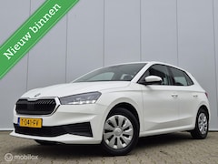 Skoda Fabia - 1.0 TSI AMBITION/FULL LED/CARPLAY/PDC/FRONT ASSIST/BLUETOOTH/AIRCO