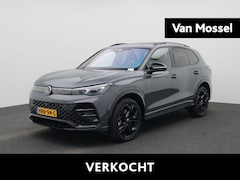 Volkswagen Tiguan - 1.5 eHybrid R-Line Edition | Navigatie | Trekhaak | 20 Inch Velgen | Black pakket | Stoel/