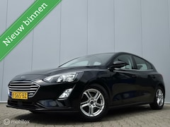 Ford Focus - 1.0 ECOBOOST HYBRID/LED/CAMERA/PDC/CARPLAY/NAVI/16''LMV