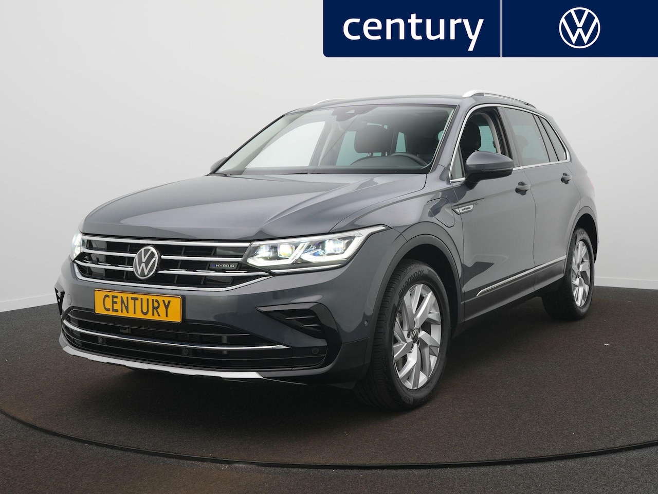 Volkswagen Tiguan - 1.4 TSI eHybrid Elegance Panoramisch schuif/kanteldak - IQ light - PDC - Camera - Navigati - AutoWereld.nl