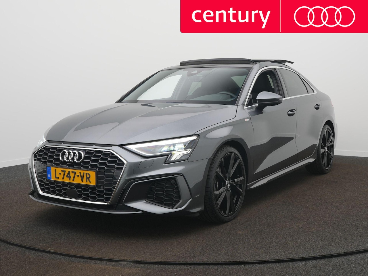 Audi A3 Limousine - 30 TFSI S edition S-Line | Panodak | Virtual | Navi | 19 Inch - AutoWereld.nl