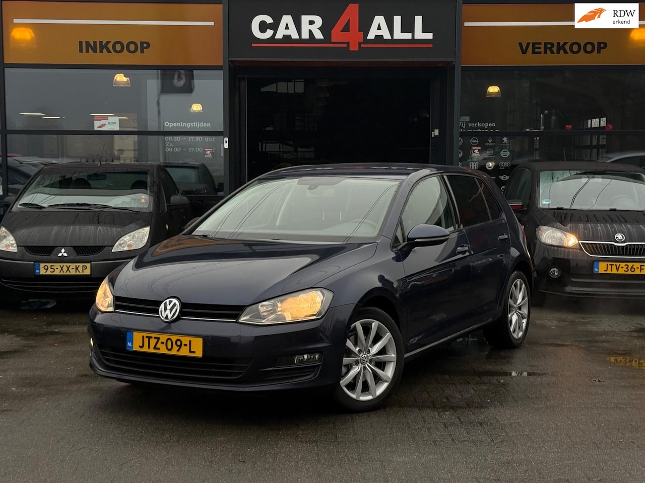 Volkswagen Golf - 1.2 TSI Highline CARPLAY/LMVELGEN/PDC/AIRCO/NETTE AUTO - AutoWereld.nl