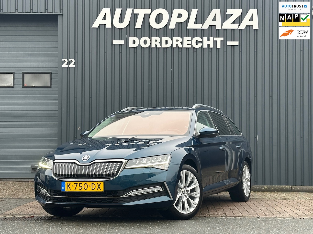 Skoda Superb Combi - 1.4 TSI iV Business Edition Plus ADAPTIVE|VIRTUAL|STOELVWR - AutoWereld.nl