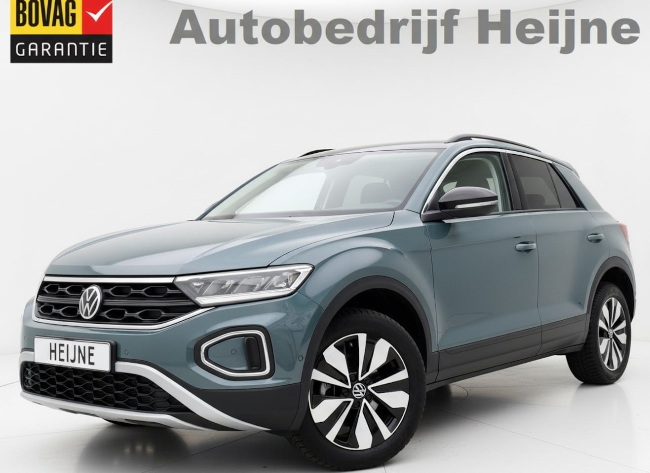 Volkswagen T-Roc - TSI 115PK LIFE GOAL EDITION NAVI/CARPLAY/STOELVERWARMING/ FABRIEKSGARANTIE - AutoWereld.nl