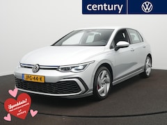 Volkswagen Golf - 1.4 eHybrid GTE Automaat - Navigatie - Stoelverwarming - LED - Side Assist