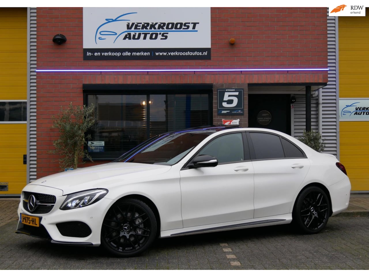 Mercedes-Benz C-klasse - AMG 43 4MATIC..memory.pano.camera - AutoWereld.nl