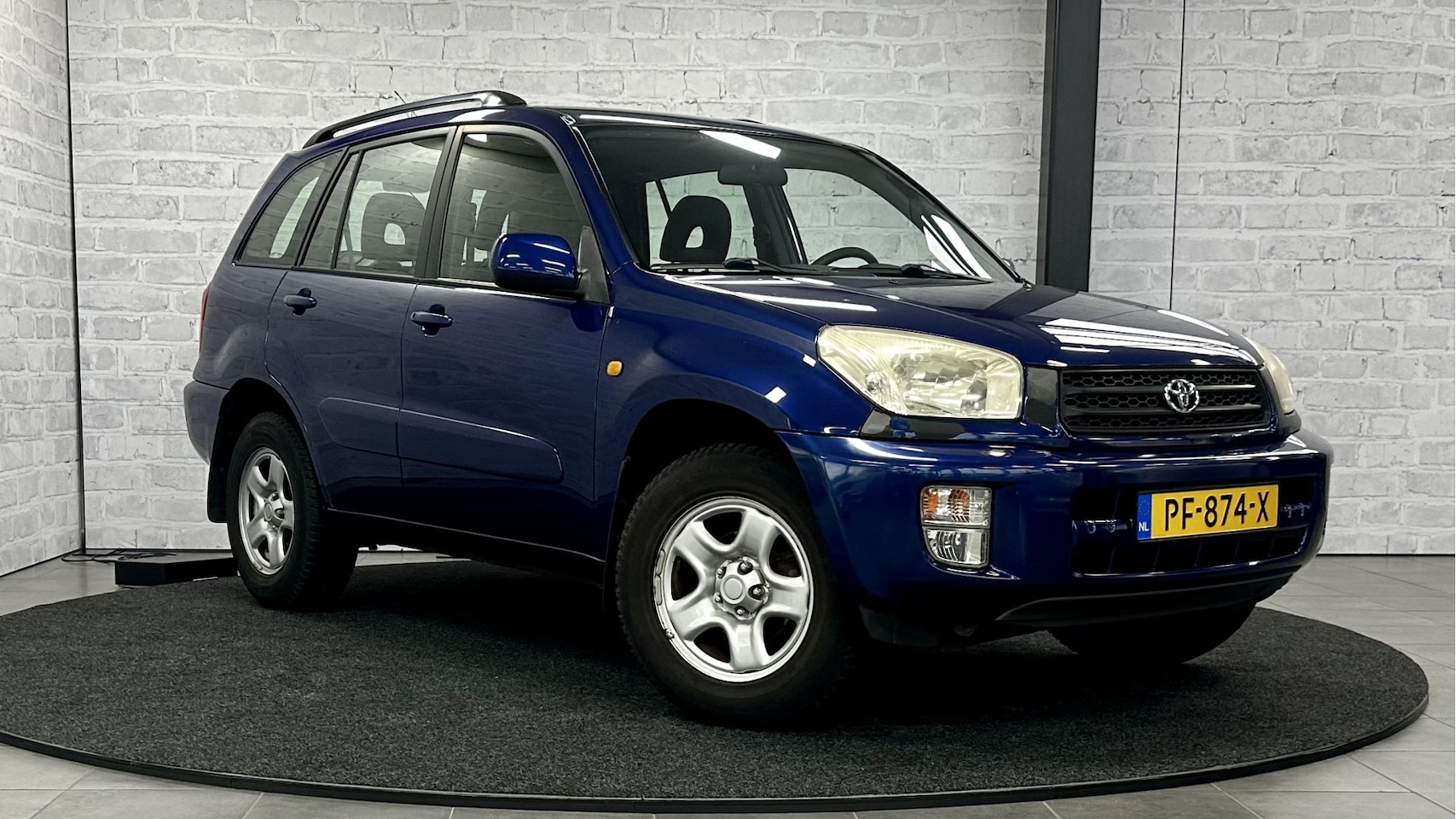 Toyota RAV4 - 1.8-16V VVT-i Luna / Airco - AutoWereld.nl