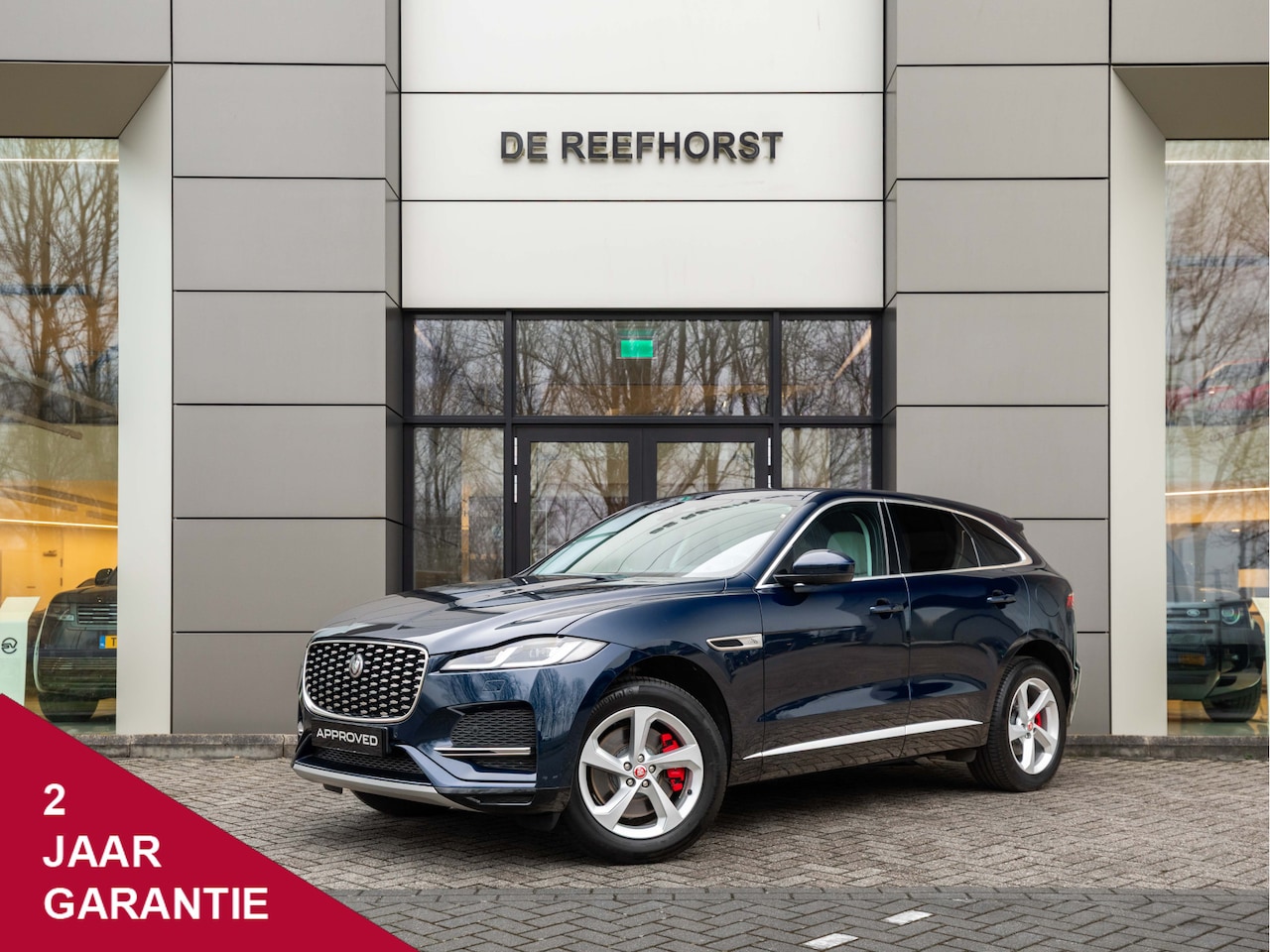 Jaguar F-Pace - 2.0 P400e PHEV | Adaptive Cruise | Light Cloud | 24 maanden Jaguar Approved - AutoWereld.nl