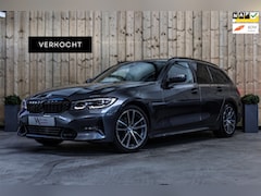 BMW 3-serie Touring - 320i High Executive *Stuurverwarming*Leder*Trekhaak