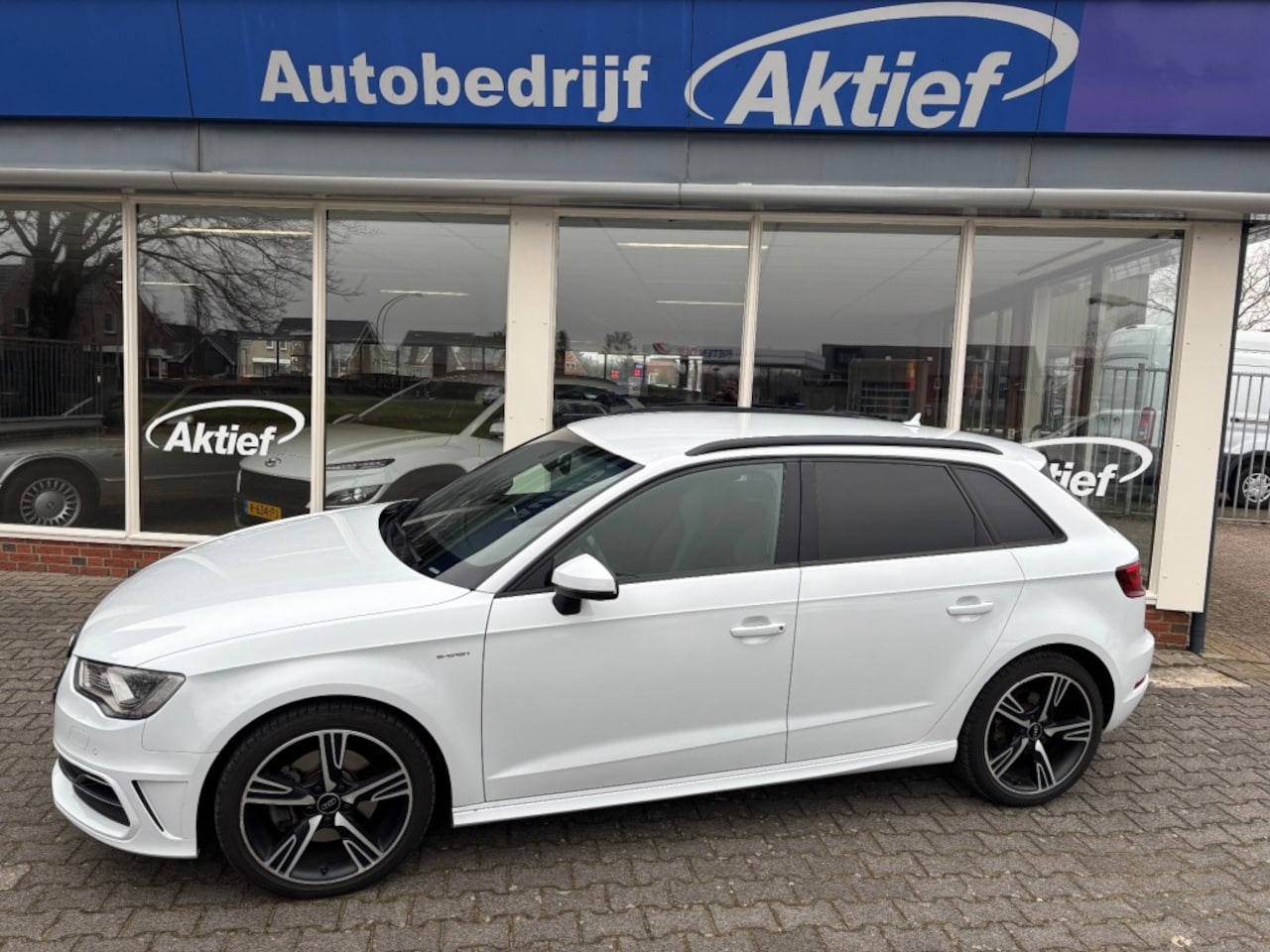 Audi e-tron - 1.4 E-Tron Ambition Plus Line - AutoWereld.nl