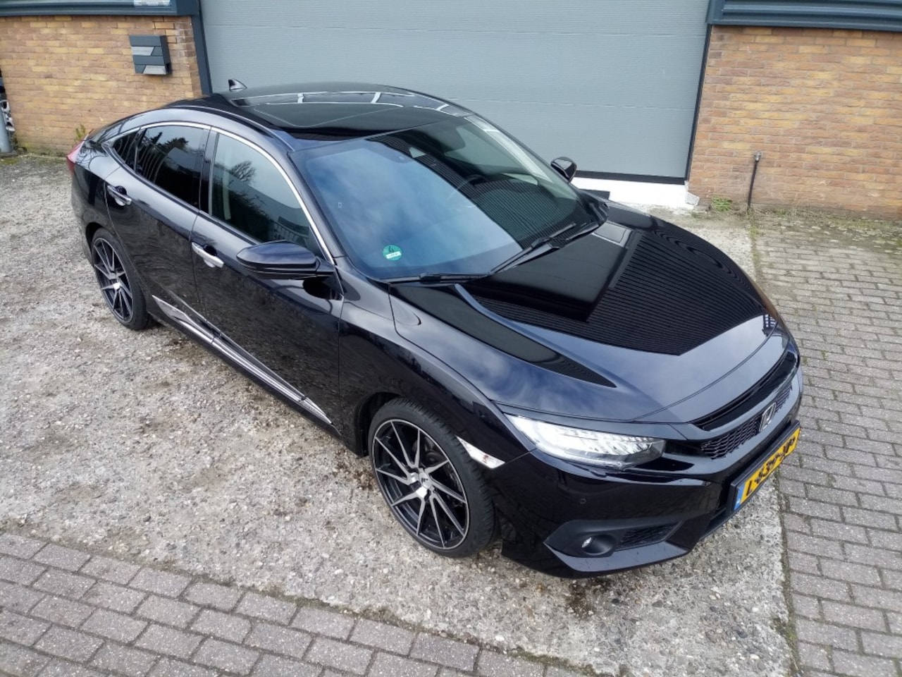 Honda Civic - Sedan 1.5i-Vtec Executive Automaat - AutoWereld.nl