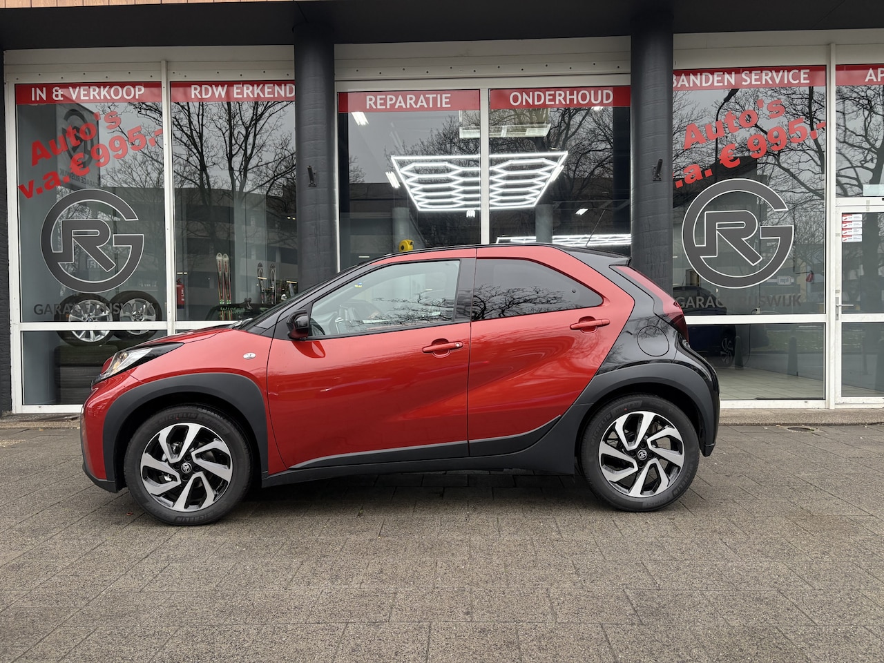 Toyota Aygo X - 1.0 VVT-i S-CVT envy 1.0 VVT-i S-CVT Envy - AutoWereld.nl
