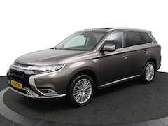 Mitsubishi Outlander - 2.4 PHEV Intense+ Rijklaarprijs incl. Trekhaak Dealeronderhouden