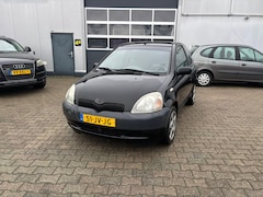 Toyota Yaris - 1.0-16V VVT-i YORIN Zwart APK