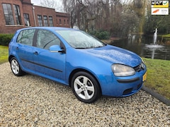 Volkswagen Golf - 1.6 FSI Trendline 5-deurs AIRCO/cruise