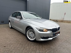 BMW 3-serie - 320i Executive