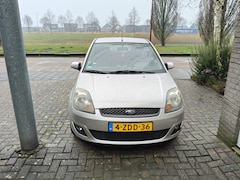 Ford Fiesta - 1.4-16V Ambiente