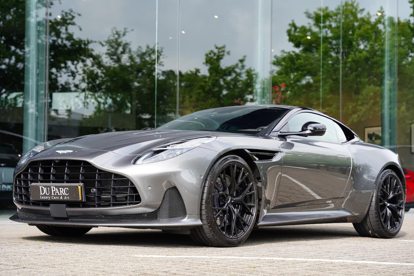 Aston Martin V8 Coupé - DB12 4.0 Nl-Auto - AutoWereld.nl