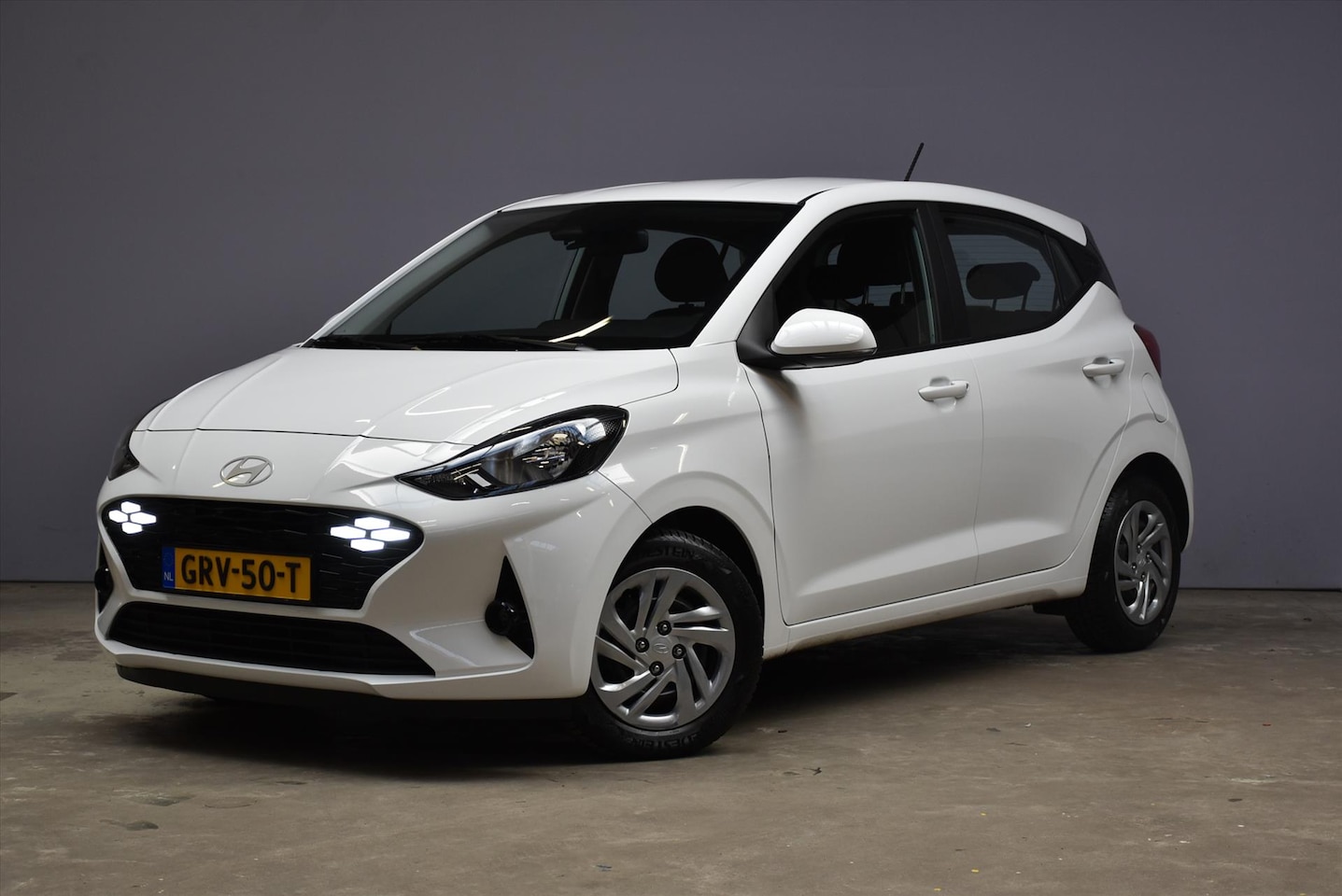 Hyundai i10 - 1.0i Automaat Comfort Smart Navi | Camera | Airco - AutoWereld.nl