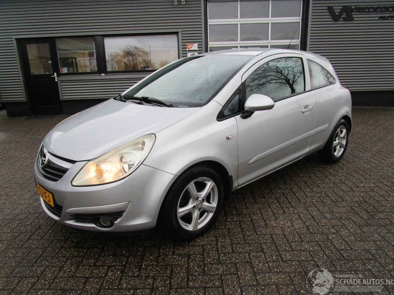 Opel Corsa - 1.4-16V Enjoy 1.4-16V Enjoy - AutoWereld.nl