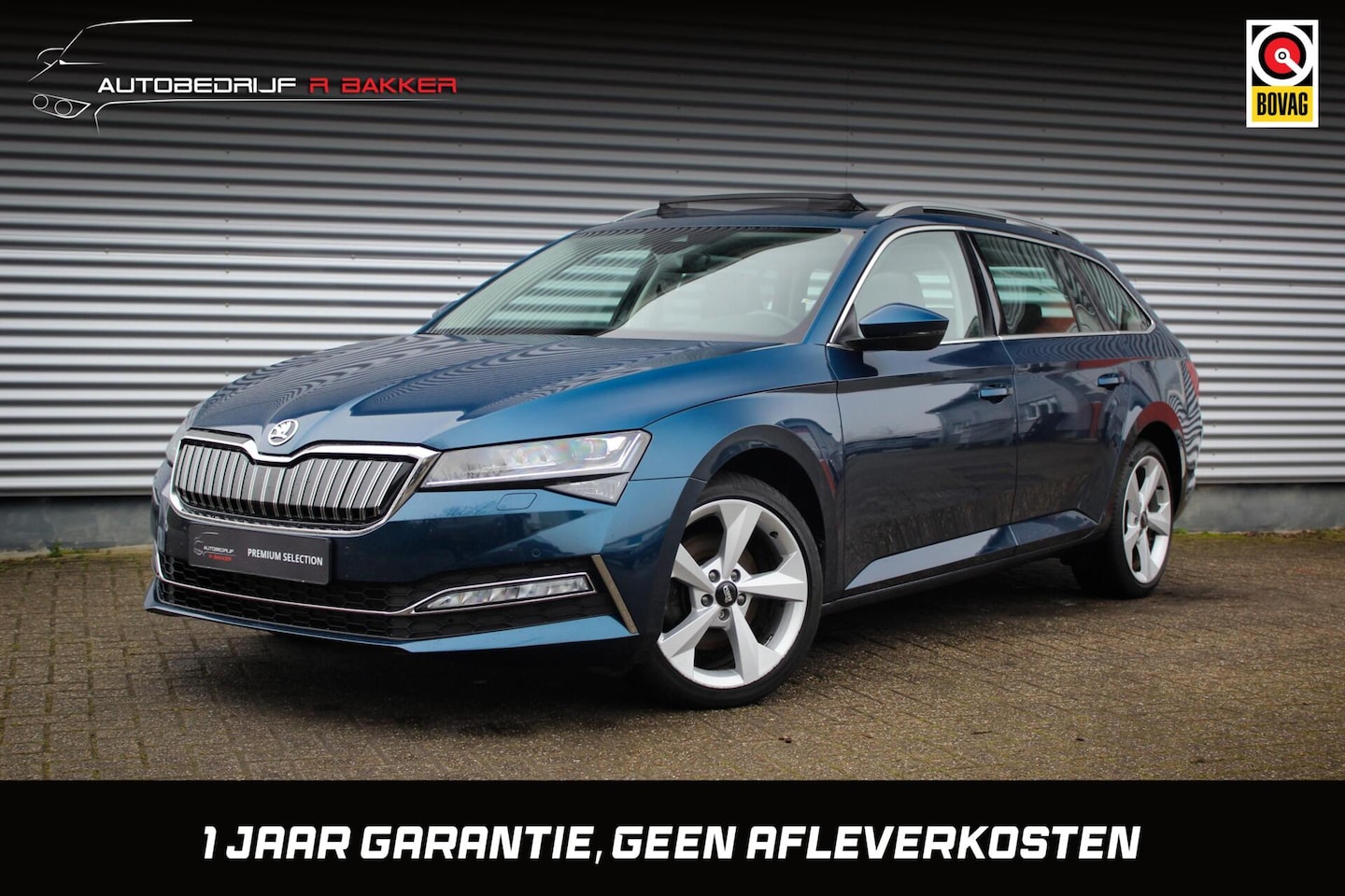 Skoda Superb Combi - 1.4 TSI iV Style // Luxe lederen interieur | Trekhaak | Panoramadak | Memory | Camera | Ap - AutoWereld.nl