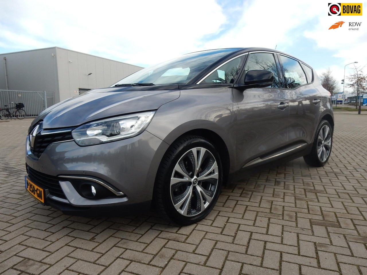 Renault Scénic - 1.2 TCe / Parkeersensoren/ Cruise Control / 151978 Km - AutoWereld.nl