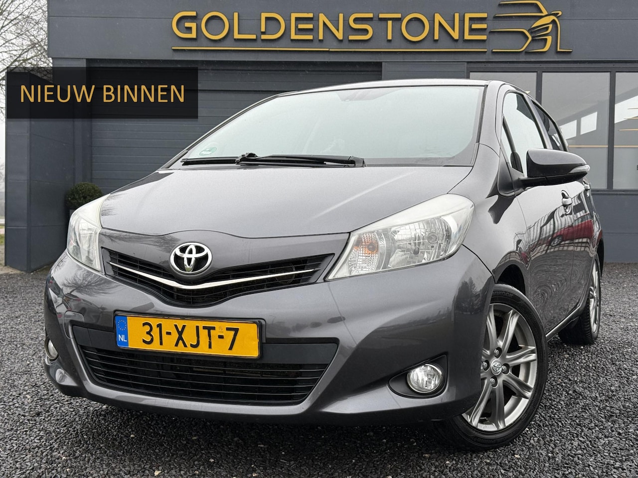 Toyota Yaris - 1.3 VVT-i Dynamic 1e Eigenaar,Dealer Onderhouden,Camera,Trekhaak,6 Bak,Clima,Cruise,100pk, - AutoWereld.nl