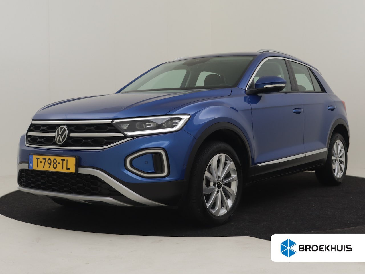 Volkswagen T-Roc - 1.5 TSI Style 7-DSG 150pk | Trekhaak | Adaptief cruise control | dodehoekdetectie | Naviga - AutoWereld.nl