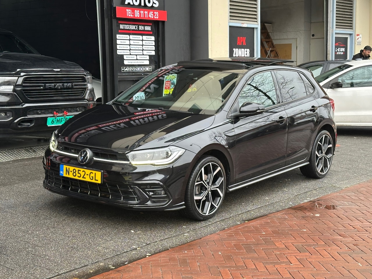 Volkswagen Polo - 1.0 TSI R-Line Aut Navi Camera Carplay Pano - AutoWereld.nl