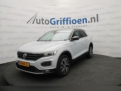Volkswagen T-Roc - 1.5 TSI Sport met licht tikje in de motor