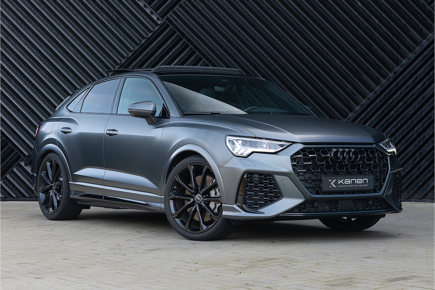 Audi RSQ3 Sportback - 2.5 TFSI quattro Keramisch Acc Pano 360 Memory RSStoel Sonos Trekhaak - AutoWereld.nl