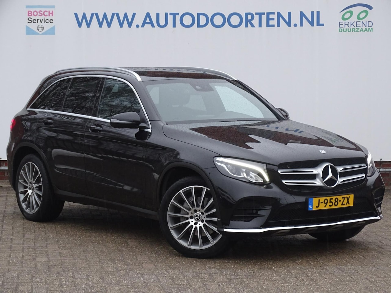 Mercedes-Benz GLC-klasse - 250 4MATIC Premium Plus|Pano|Camera|2400KG trekgew. - AutoWereld.nl