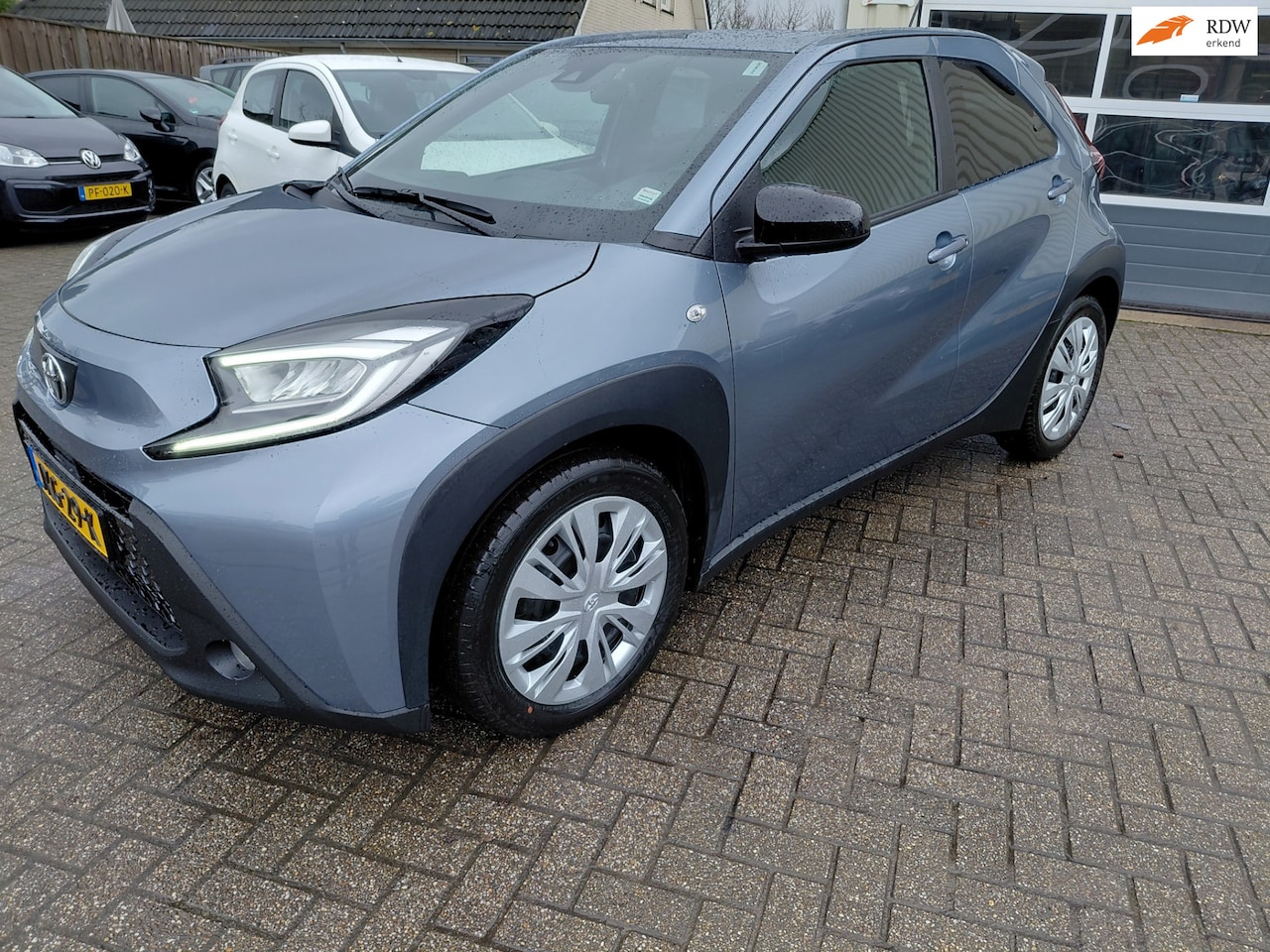 Toyota Aygo X - 1.0 VVT-i MT play 1.0 VVT-i MT Play - AutoWereld.nl