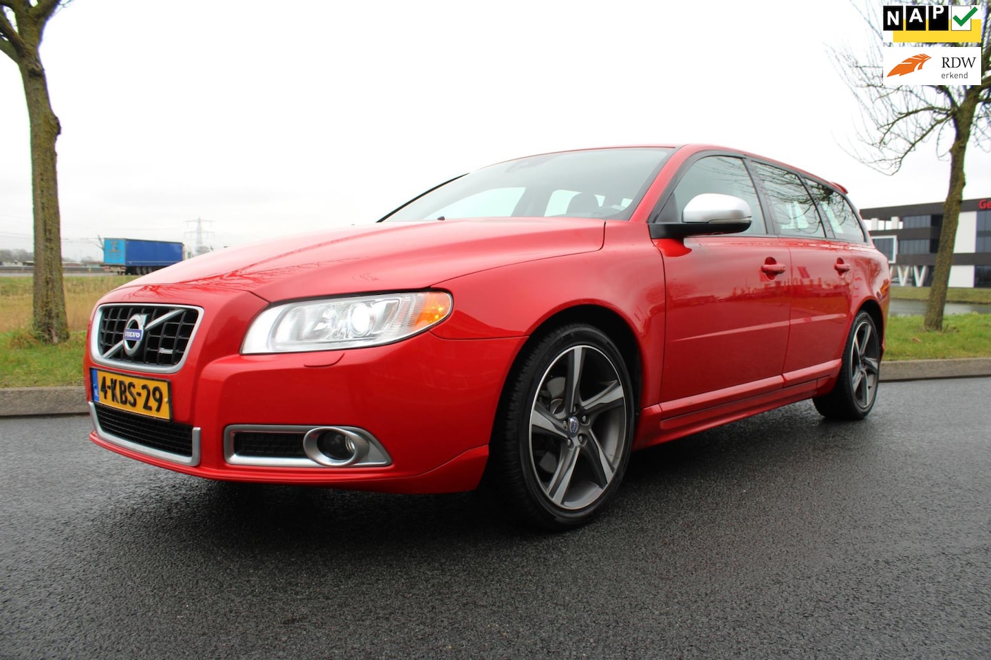 Volvo V70 - 1.6 T4 R-Edition Climate Control Navigatie lederen bekleding - AutoWereld.nl