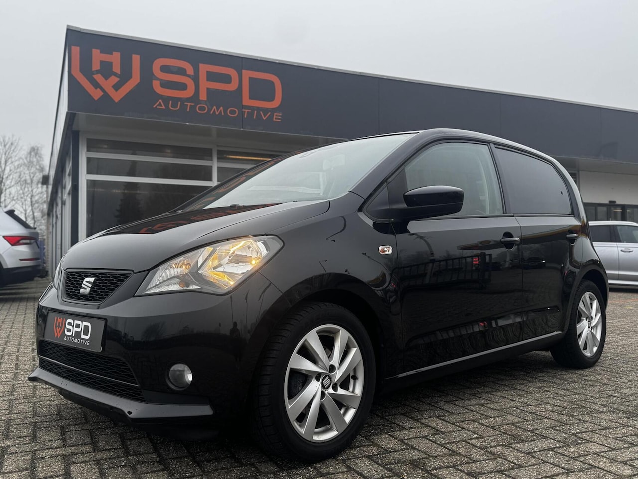SEAT Mii - 1.0 Sport Connect|Navi|5-deurs|Cruise|Airco|parksen - AutoWereld.nl