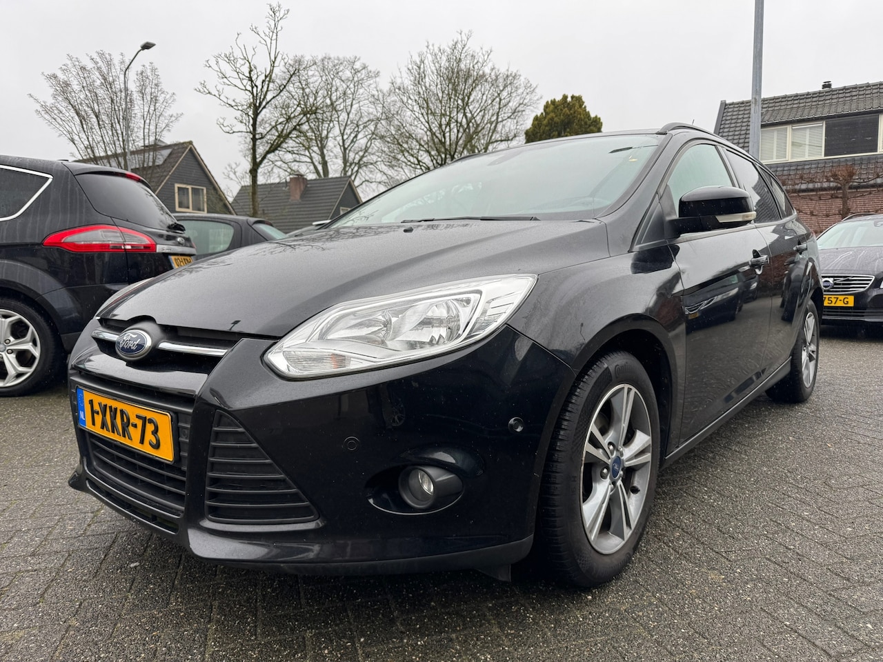 Ford Focus Wagon - 1.0 EcoBoost Titanium 1.0 EcoBoost Titanium 101pk,Apk27/8/26 Lees advertentie - AutoWereld.nl