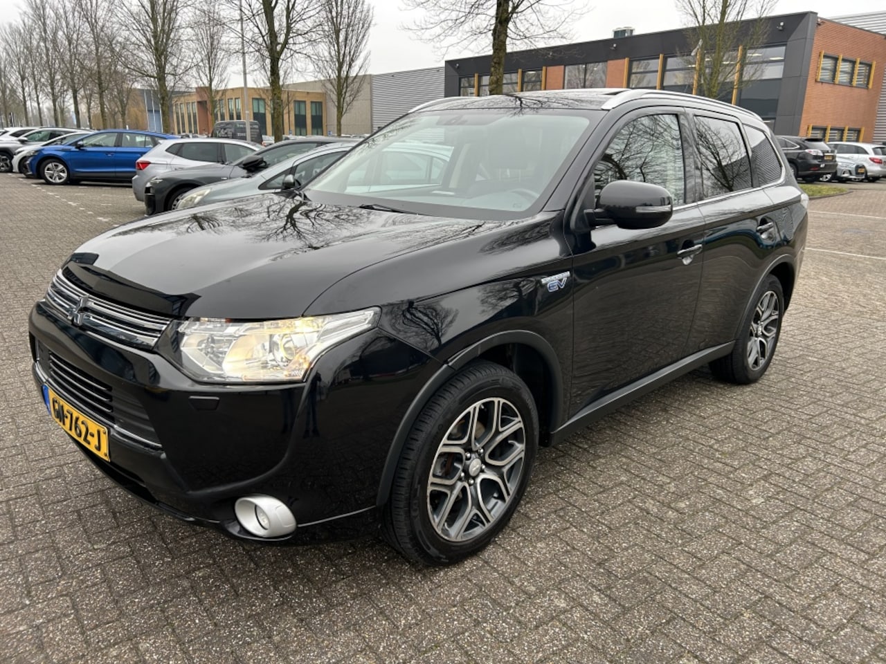 Mitsubishi Outlander - 2.0 PHEV L Ed. XLine SCHUIFDAK LEER STOELVW TRHK. - AutoWereld.nl